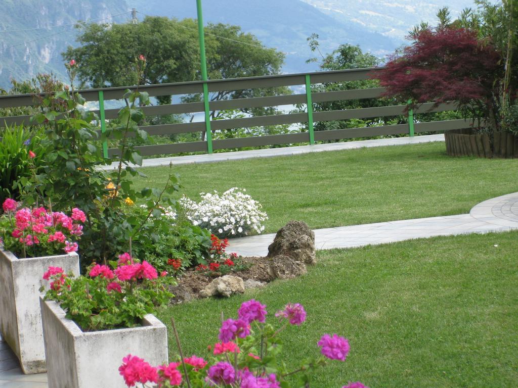 B&B Garden Solto Collina Exteriér fotografie